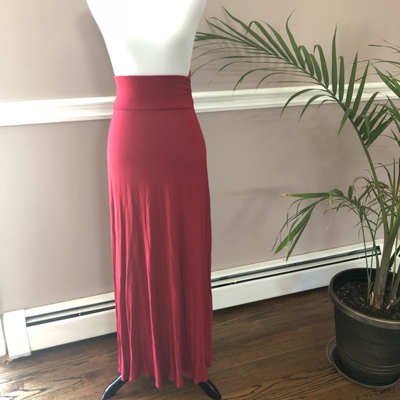 Wet Seal Dresses & Skirts - SALE💫 Wet Seal Dark Red Bohemian Maxi Skirt